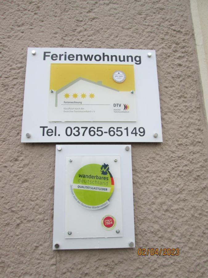 Zentrale-Ruhige Ferienwohnung Райхенбах-им-Фогтланд Экстерьер фото